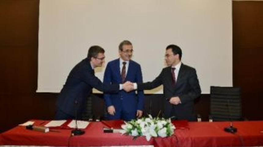 "t&uuml;rkiye&rsquo;de Karakol Ve Sınır G&uuml;venliği" Paneli