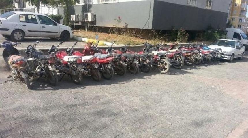 Gaziantep&rsquo;ten &Ccedil;alınan Motosikletler Şanlıurfa&rsquo;da Yakalandı