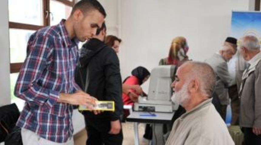 Boz&uuml;y&uuml;k Belediyesi&rsquo;nden Vatandaşlara &Uuml;cretsiz G&ouml;z Taraması