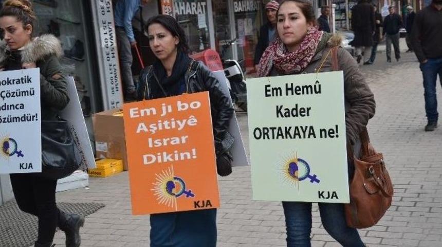 Kadınlardan &rsquo;sessiz &Ccedil;ığlık&rsquo; Eylemi