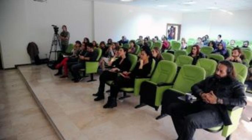 Sa&uuml;&rsquo;de "g&ouml;rsel Sanatlar Ve M&uuml;zik Bilin&ccedil;altı Programlama&rdquo; İsimli Konferans Ger&ccedil;ekleşti