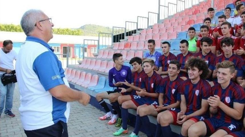 Altınordu&rsquo;da Sakal Yasak, Renkli Krampon İse Sadece A Takıma Serbest