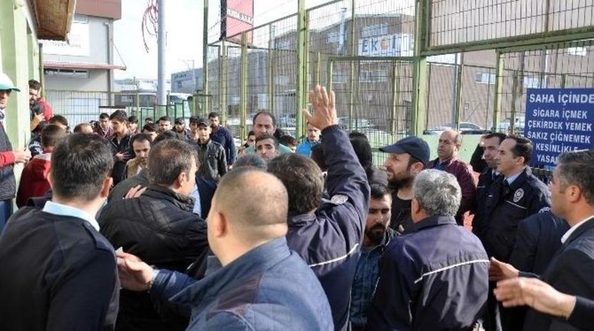 Maç Sonu Çıkan Kavgada Bir Futbolcu Ve Polis Memuru Yaralandı