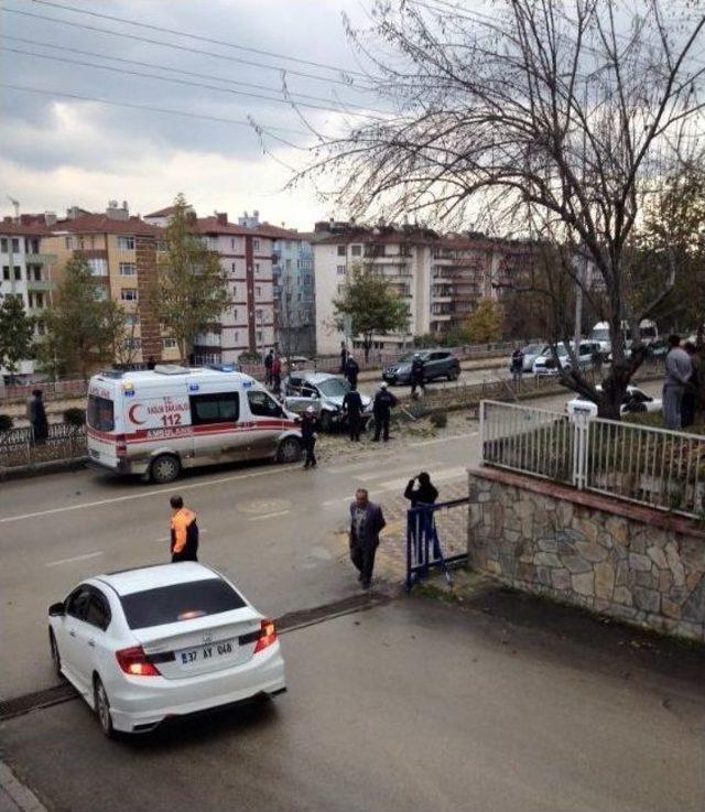 Kastamonu’da Trafik Kazası: 3 Yaralı