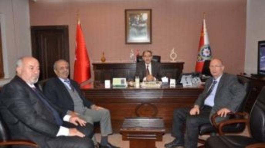 Karayolları Ve Yol G&uuml;venliği Araştırma Derneği Genel Başkanı Memiş, Emniyet M&uuml;d&uuml;r&uuml; Kalayoğlu&rsquo;nu Ziyaret Etti