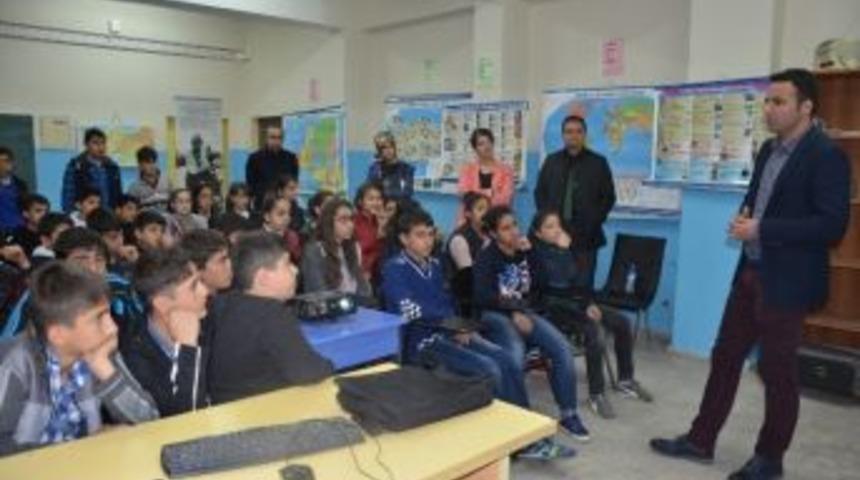 Dezavantajlı Okullara Y&ouml;nelik Projeler Tanıtıldı