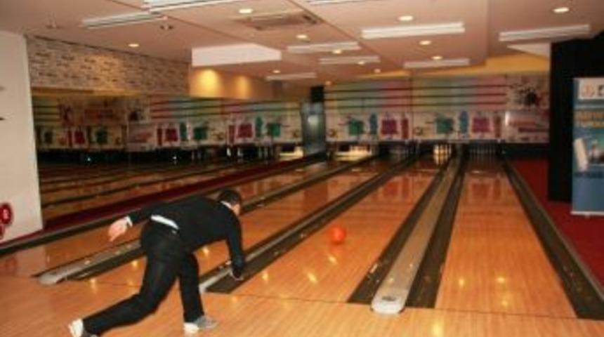 &Ouml;ğretmenler Bowling Turnuvasında Yarışacak