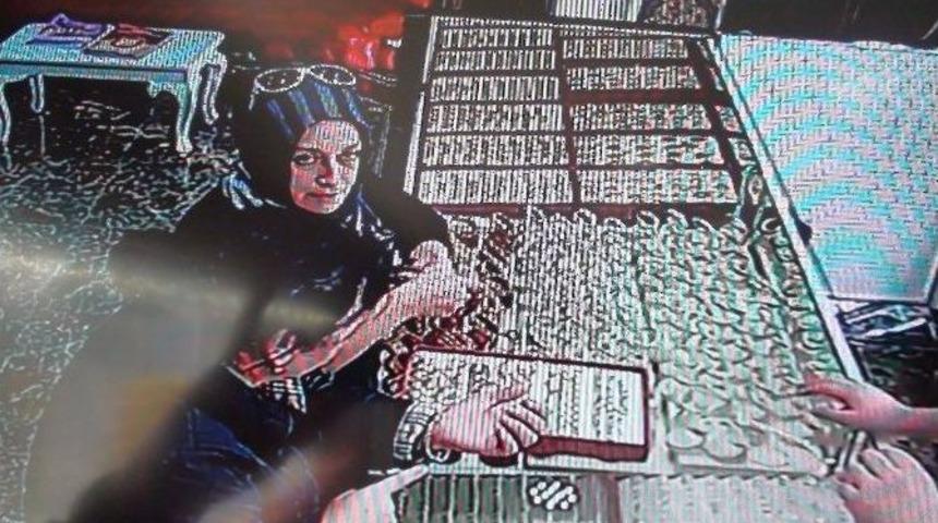 (&ouml;zel Haber) Kuyumcuyu Soyan, Yıllardır Alışveriş Yapan M&uuml;şteri &Ccedil;ıktı