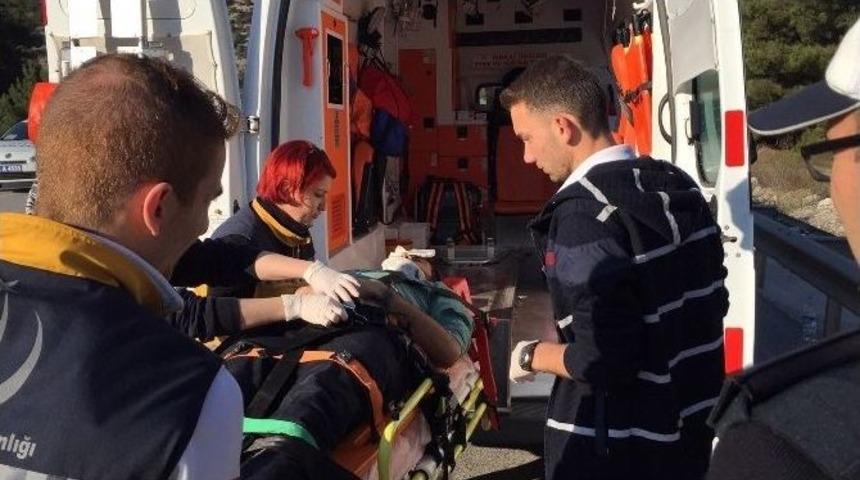 Otomobil Su Kanalına U&ccedil;tu: 1 Yaralı