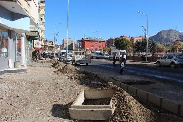 Esnafın Bitmeyen Yol Ve Kaldırım Tepkisi 2