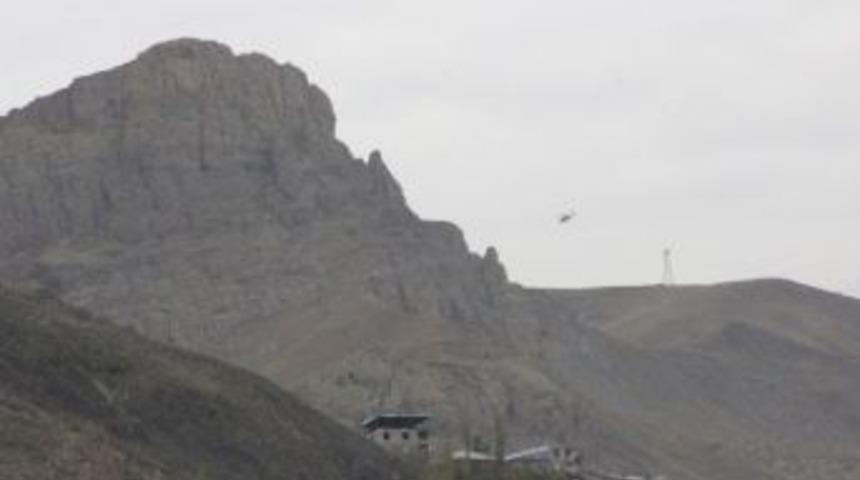 Hakkari Ve &Ccedil;ukurca&rsquo;da Askeri Hareketlilik