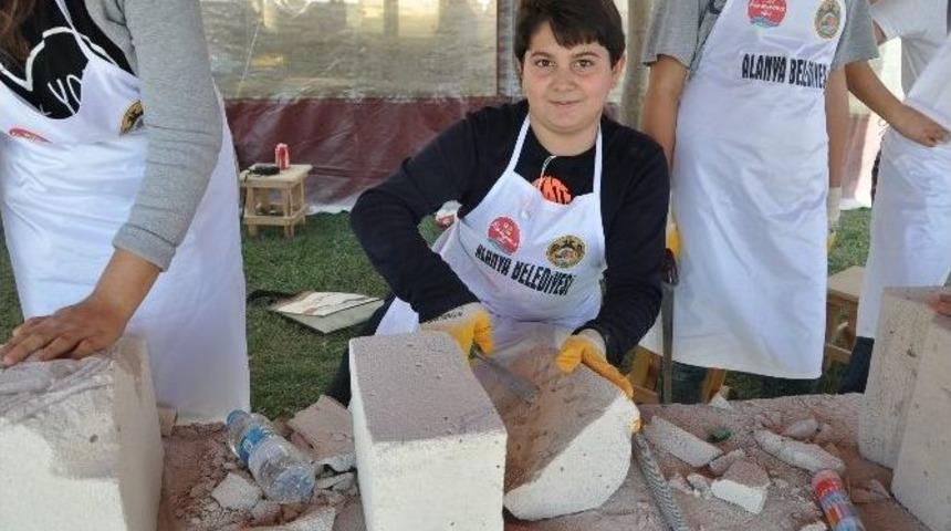 Minik Heykeltraşlar Ustalardan Ders Aldı