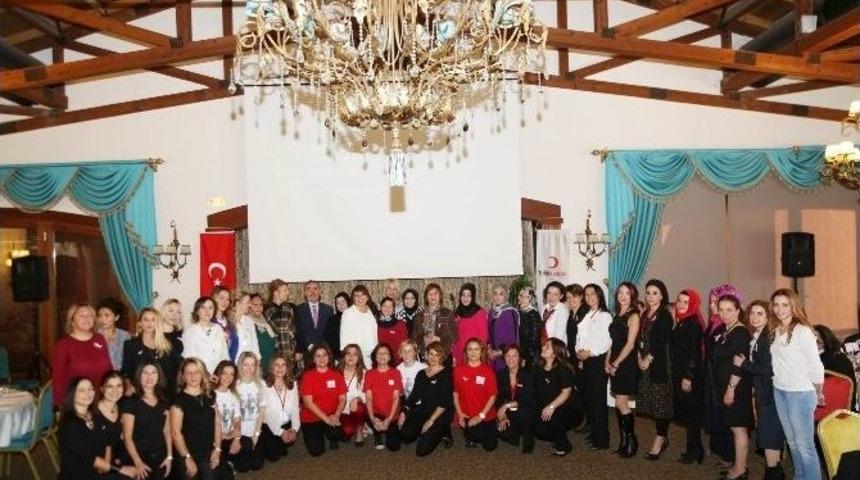 &Ccedil;ekmek&ouml;y&rsquo;de Kansere Karşı Kadın Hareketi Başladı