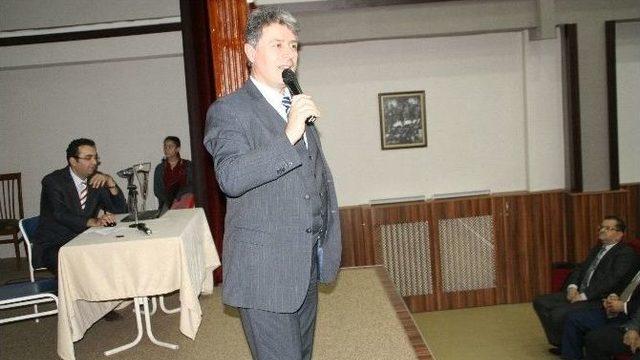 Devrek İlçe Milli Eğitim Müdürlüğü’nden Velilere Ve Öğretmenlere Yönelik Egitim Semineri