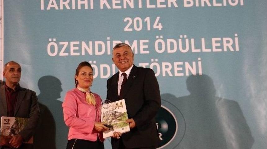 Tarihi Kentler Birliği&rsquo;nden Tarsus Belediyesi&rsquo;ne &Ouml;d&uuml;l