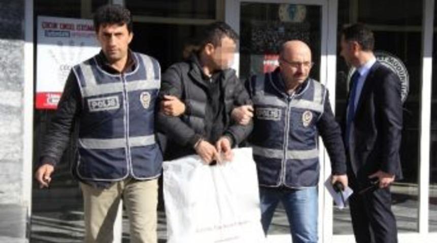 Samsun&rsquo;da Bir Evde 2 &Ccedil;elik Yelek Ve Silah Ele Ge&ccedil;ti