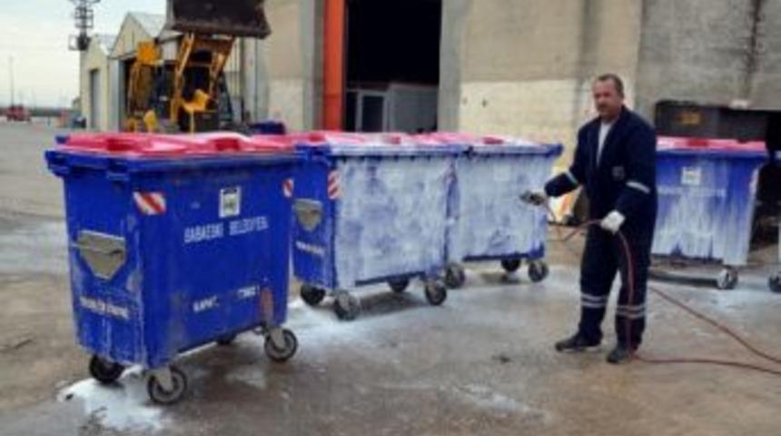 &Ccedil;&ouml;p Konteynırları İla&ccedil;la Dezenfekte Edildi