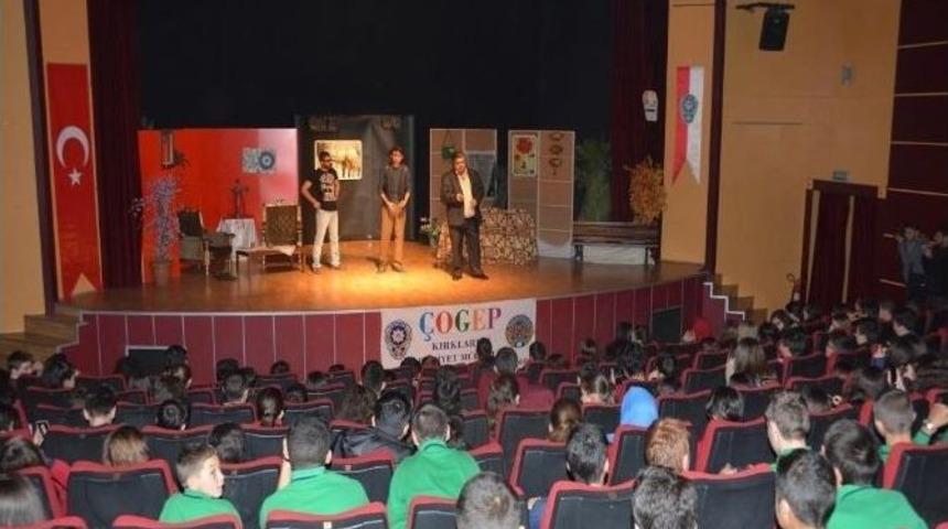 &rsquo;sessiz &Ccedil;ığlık Sahte Cennet&rsquo; Oyunu Sahnelendi