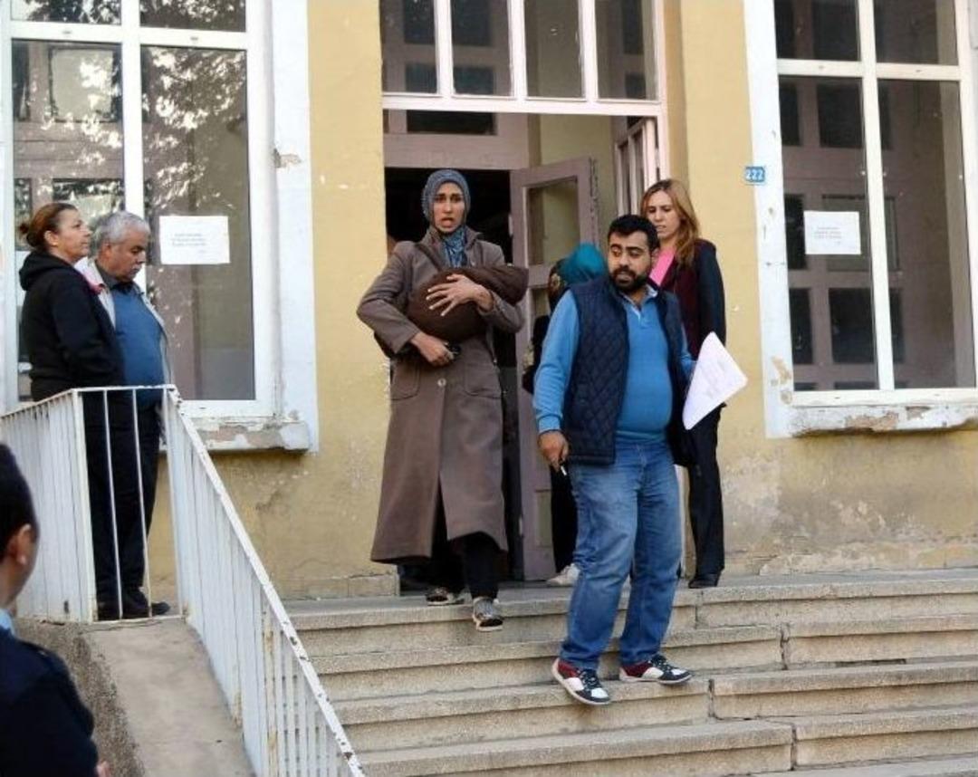 Hırsızlar Sert Kayaya Çarptı