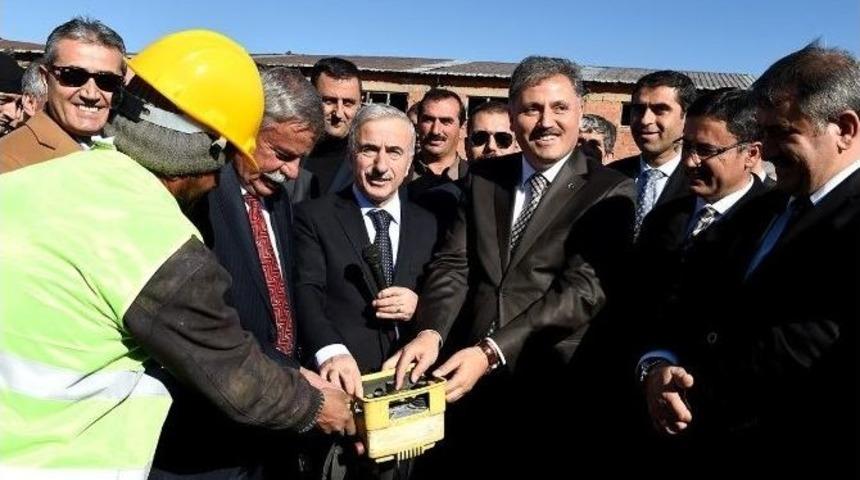 Doğanşehir&rsquo;e Ab Standartlarında Mezbahane