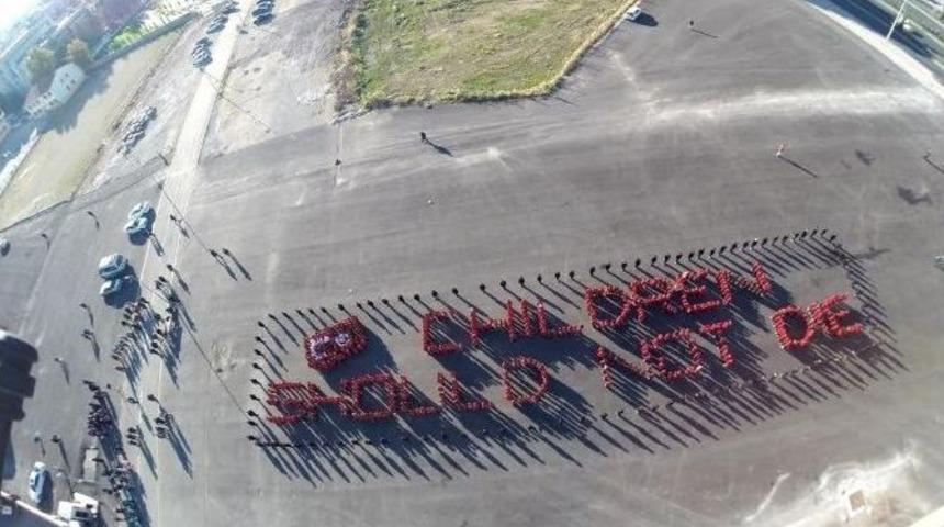 &Ccedil;ocuklardan Anlamlı Mesaj