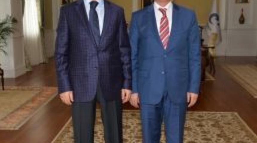 Evyap Vakfı&rsquo;ndan Vali Altıparmak&rsquo;a Ziyaret