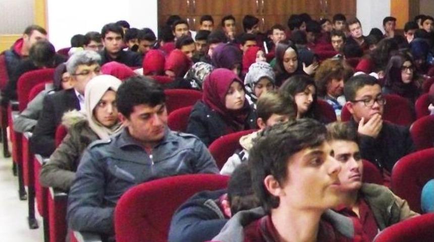 İmam Hatipliler Kurucu Hocalarını Unutmadı