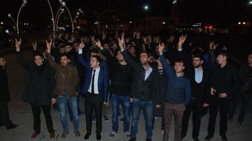 T&uuml;rkmen Dağındaki Katliama &Uuml;lk&uuml;c&uuml;lerden Tepki