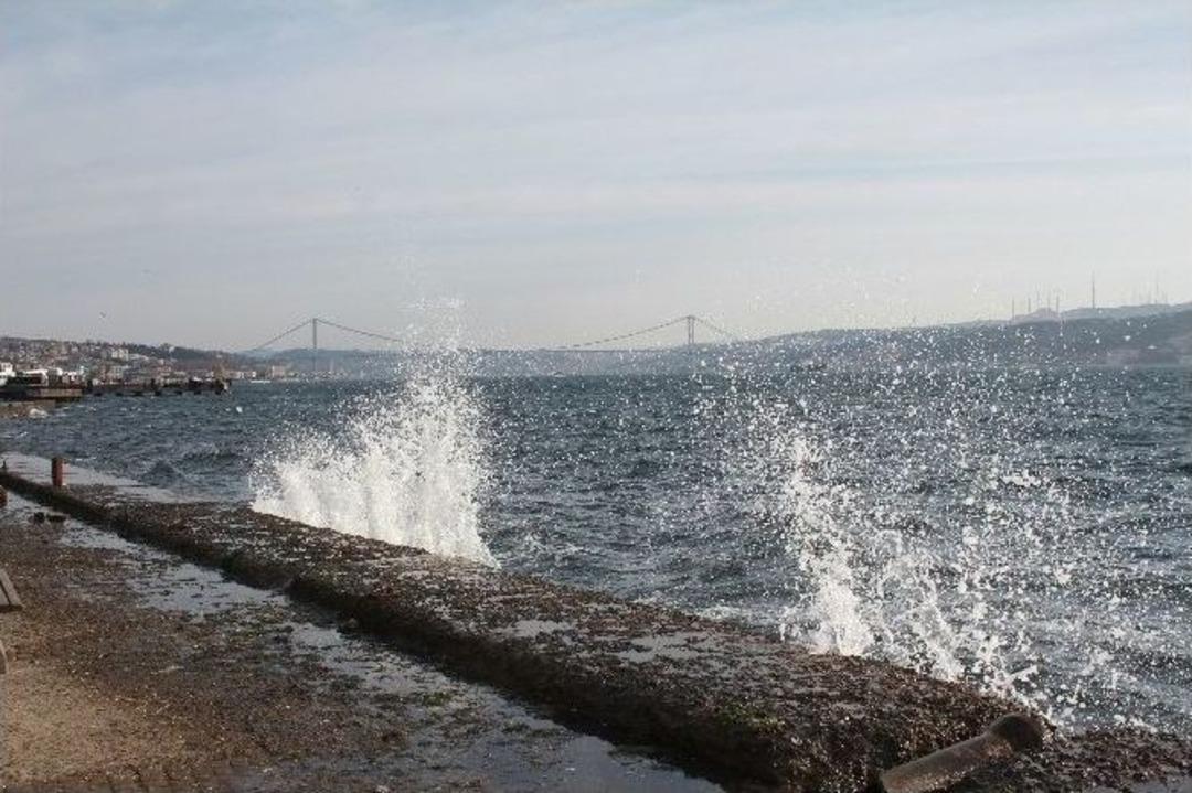 İstanbul&rsquo;da Lodos Etkili Oldu