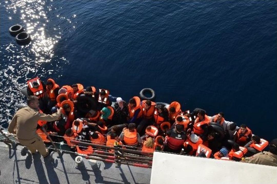 346 G&ouml;&ccedil;men Boğulmaktan Kurtarıldı