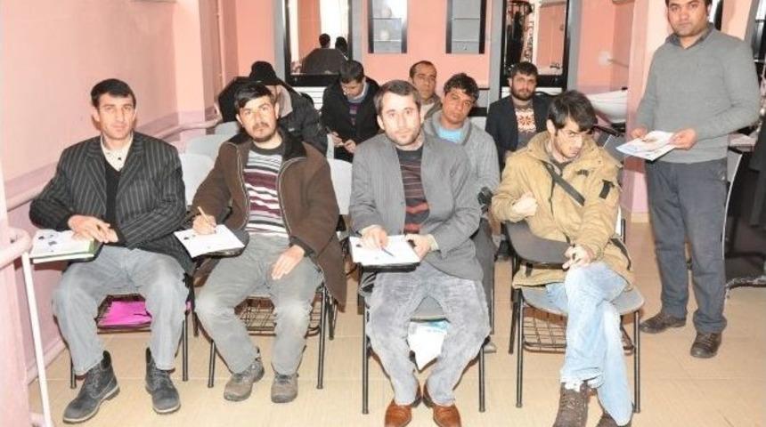 Tatvan&rsquo;da Bu Yıl 441 Kurs A&ccedil;ıldı
