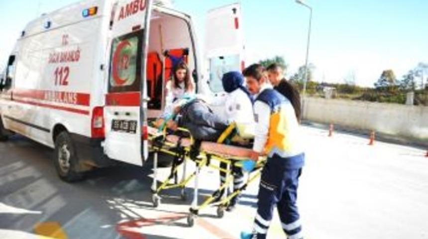 Merdivenden D&uuml;şen Yaşlı Adam Yaralandı