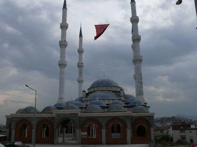 Bilecik’te Kayı Boyu Camii Hayırseverlerden Yardım Bekliyor