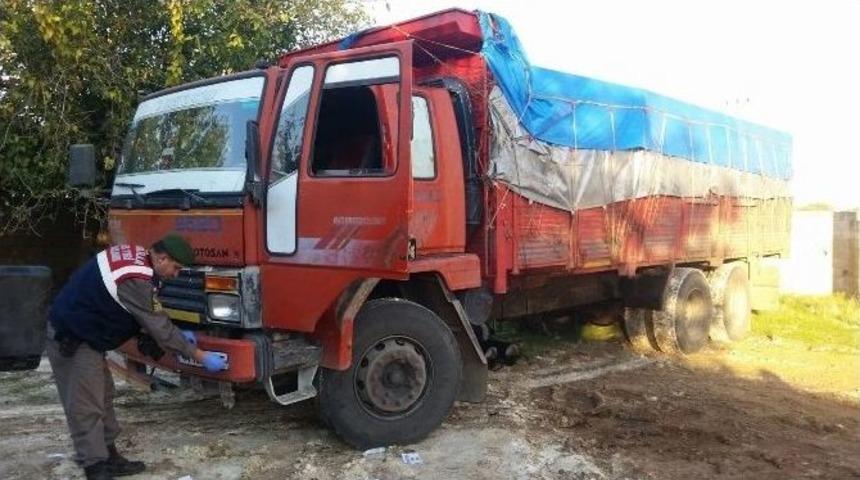 Jandarmadan Ka&ccedil;ak Akaryakıt Baskını