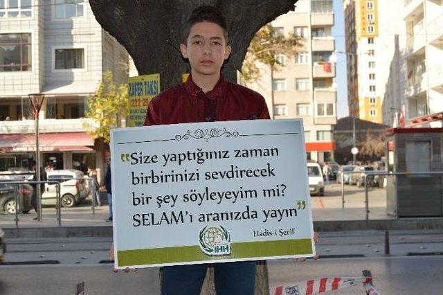 İhh Sokak Mizanseniyle Selamın &Ouml;nemini Anlattı 3