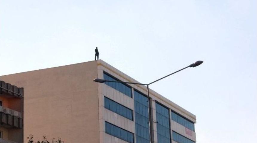 3. Kez Aynı Binadan İntihar Etmek İstedi