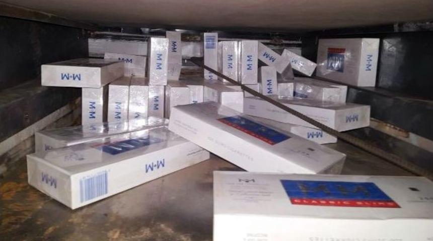 İstanbul&rsquo;da Ka&ccedil;ak Sigara Operasyonu