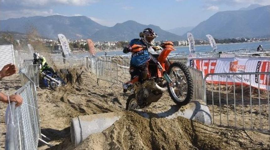 Alanya&rsquo;da Motokros Heycanı Başladı