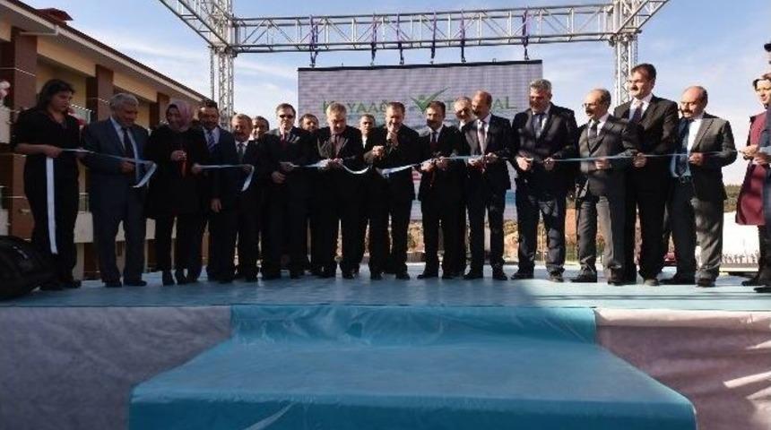 Bakan Eroğlu, Uşak Ak Parti&rsquo;yi Kutladı