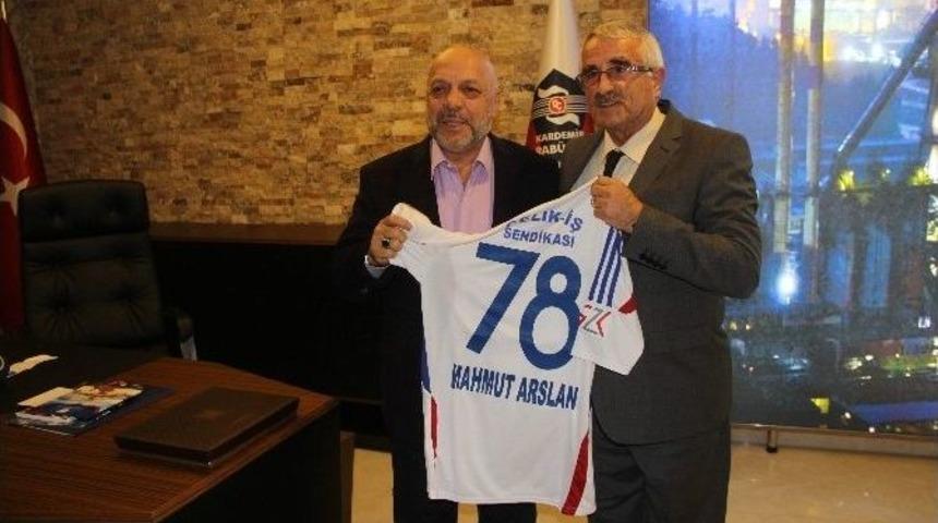 Hak-iş Konfederasyonu Başkanı Arslan&rsquo;dan Karab&uuml;kspor&rsquo;a Ziyaret
