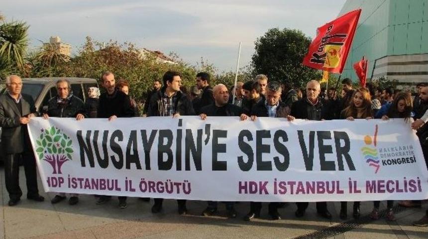 Hdp&rsquo;li Eylemcilere Yaşlı Kadından Tepki: "daha Ne İstiyorsunuz"