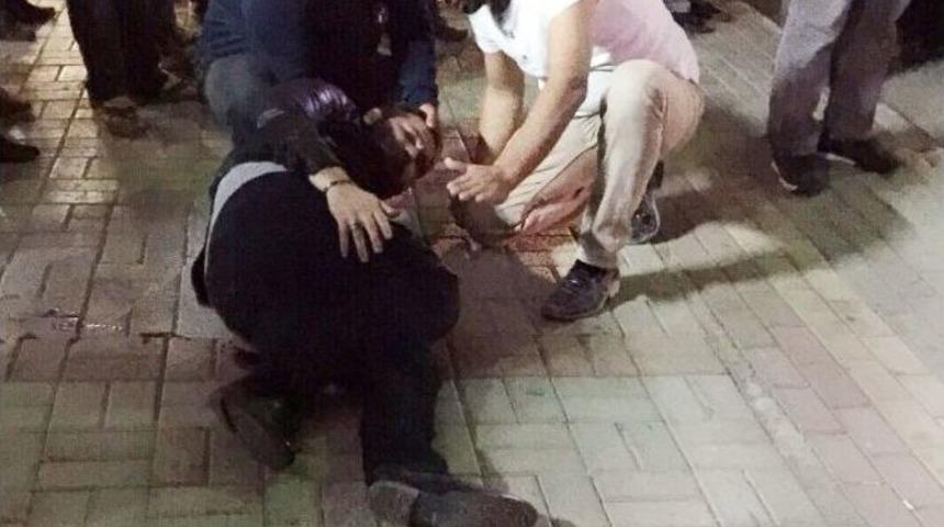 Trafik Magandası Dehşet Sa&ccedil;tı: 2 Yaralı