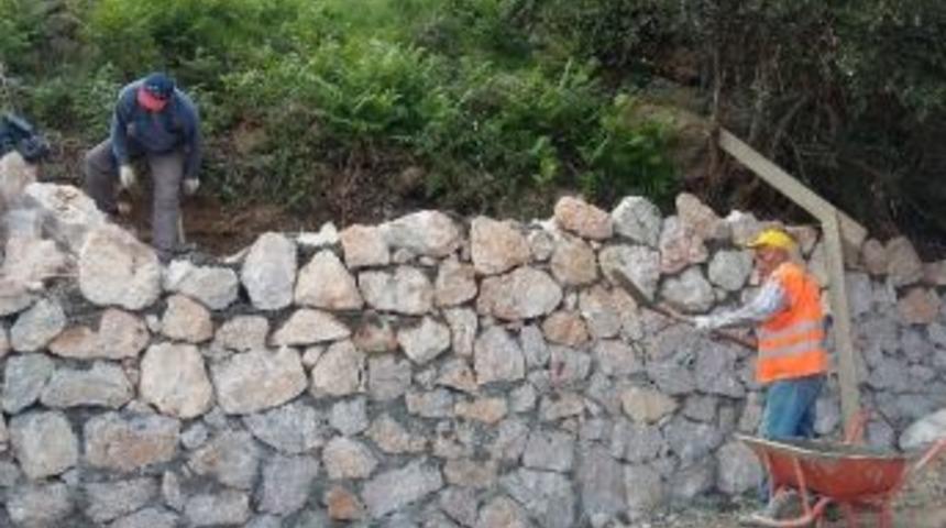 Malta Ve Top&ccedil;ular Mahallerine Yeni Parklar Yapılıyor