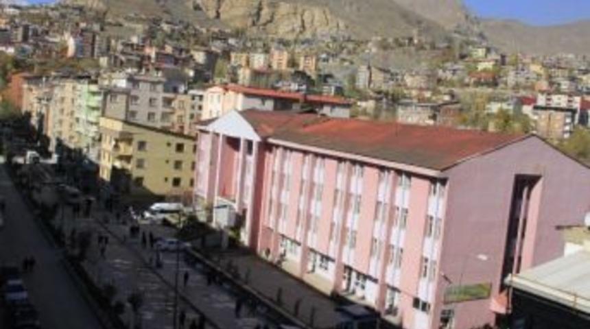 Hakkari&rsquo;de Kepenkler A&ccedil;ılmadı