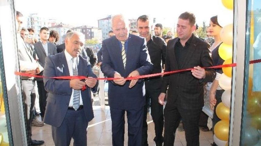 Niğdeli Gen&ccedil;ler Bilardoyu Daha &Ccedil;ok Sevecek