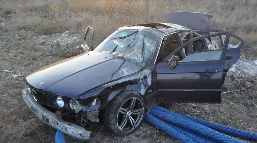 Aşırı Hız Ve Dikkatsizlik Kazaya Neden Oldu: 3 Yaralı