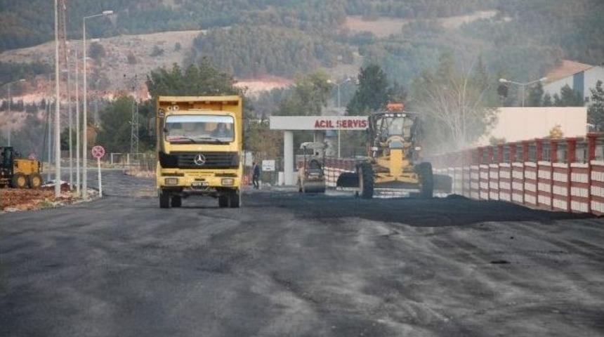 Acil Servis Yolu Asfaltlandı