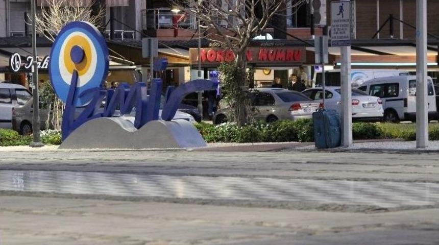 (&ouml;zel Haber) İzmir&rsquo;de Bomba Paniği