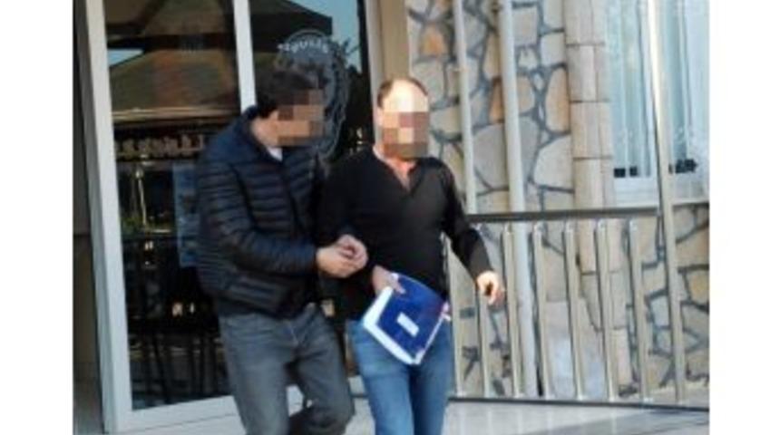 9 Yıldır Sahte Kimlikle Saklanan Şahıs Didim&rsquo;de Polisin Parmak İzin &Ccedil;alışması Sonucunda Yakalandı