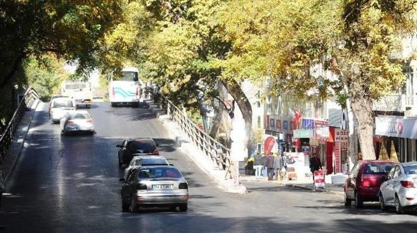 Mithatpaşa Caddesi Trafiğe A&ccedil;ıldı